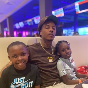 Meet your Posher, Debryant